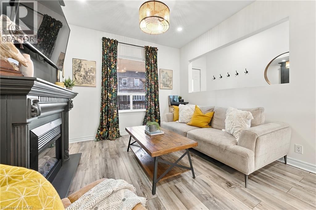 48 FRANCIS Street - 6
