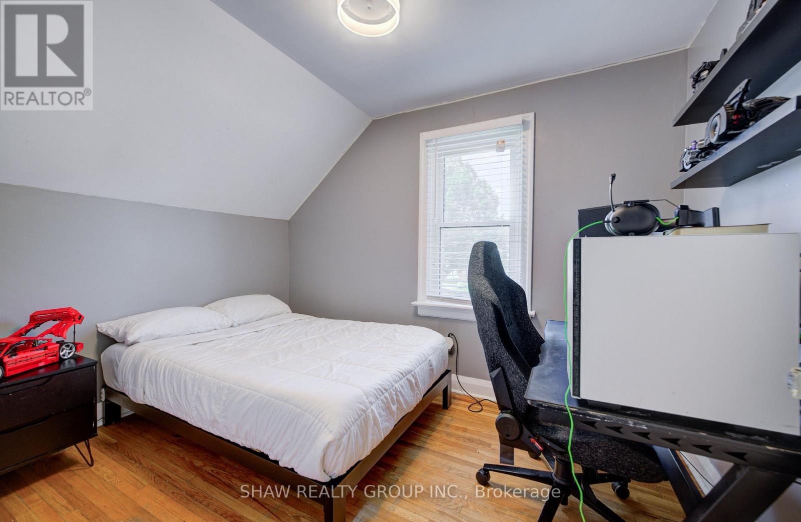209 Belleview Avenue, Kitchener, ON photo 17