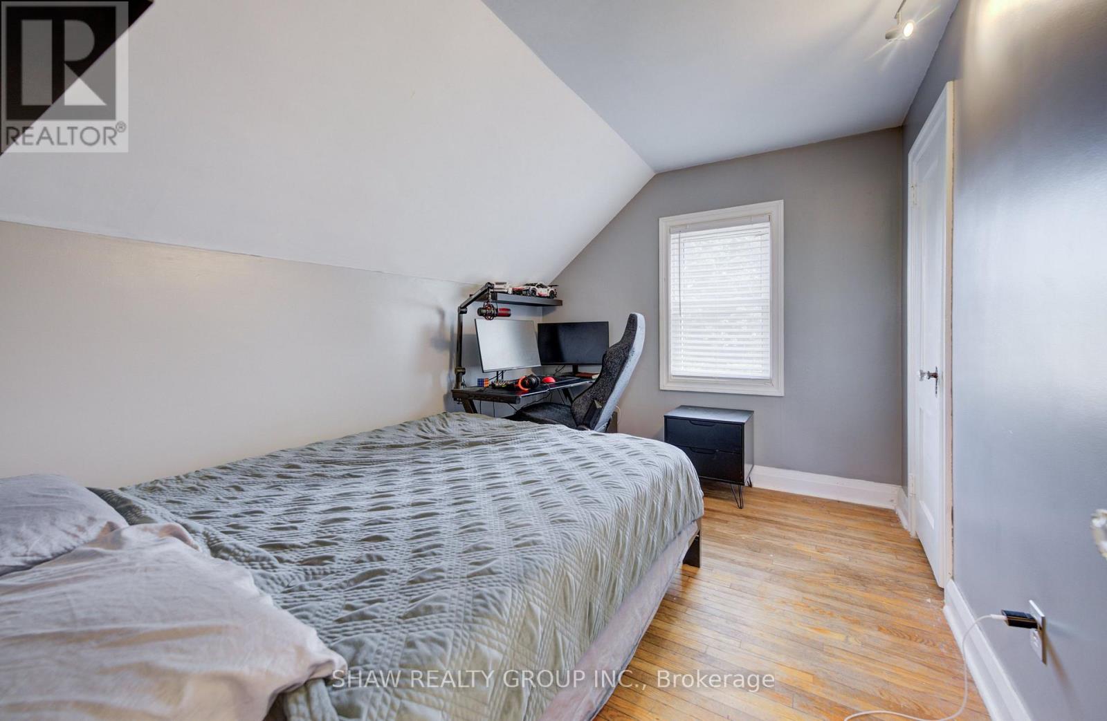 209 Belleview Avenue, Kitchener, ON photo 18
