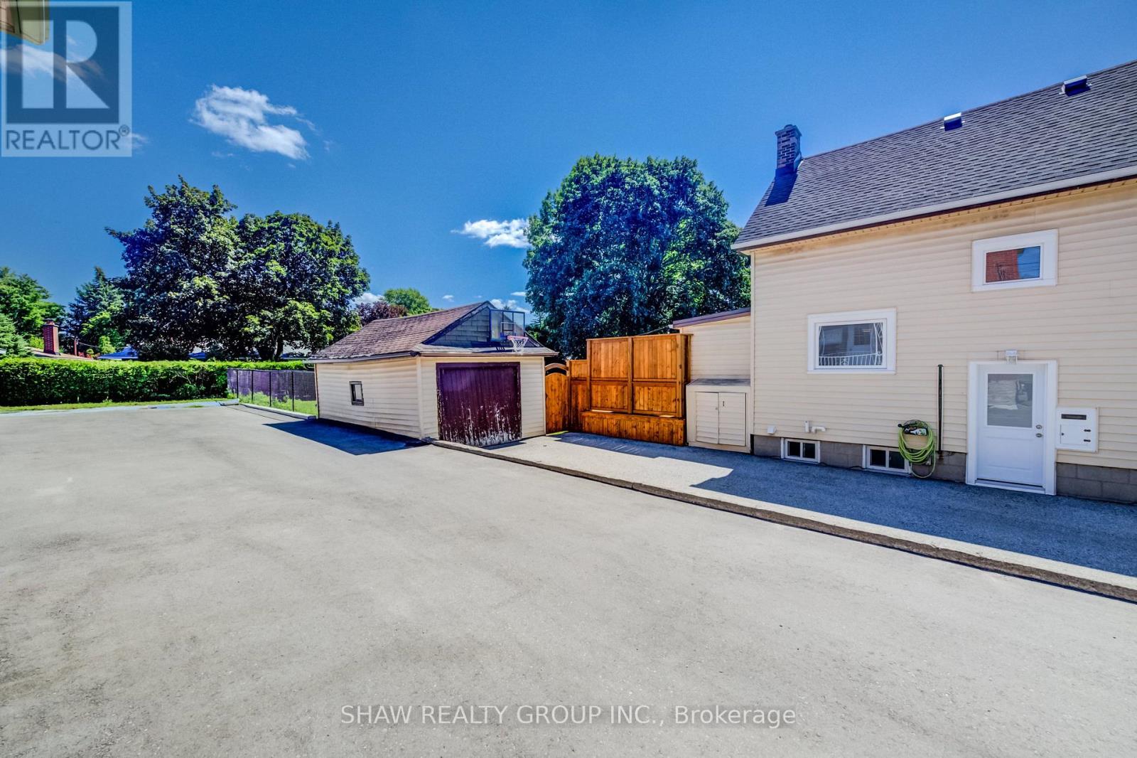 209 Belleview Avenue, Kitchener, ON photo 28