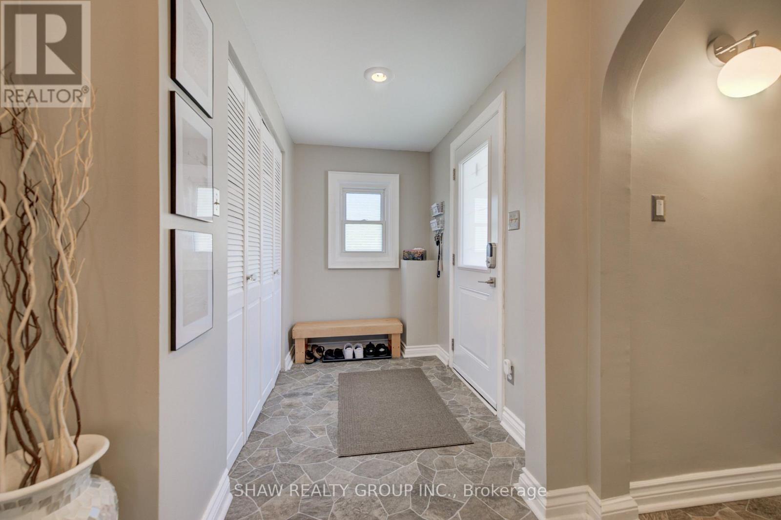 209 Belleview Avenue, Kitchener, ON photo 6