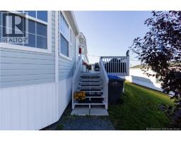 27 Senator Drive, photo 2