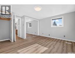 1086 7th Avenue Nw, Moose Jaw, SK S6H4C4 Photo 48