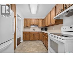 1086 7th Avenue Nw, Moose Jaw, SK S6H4C4 Photo 21