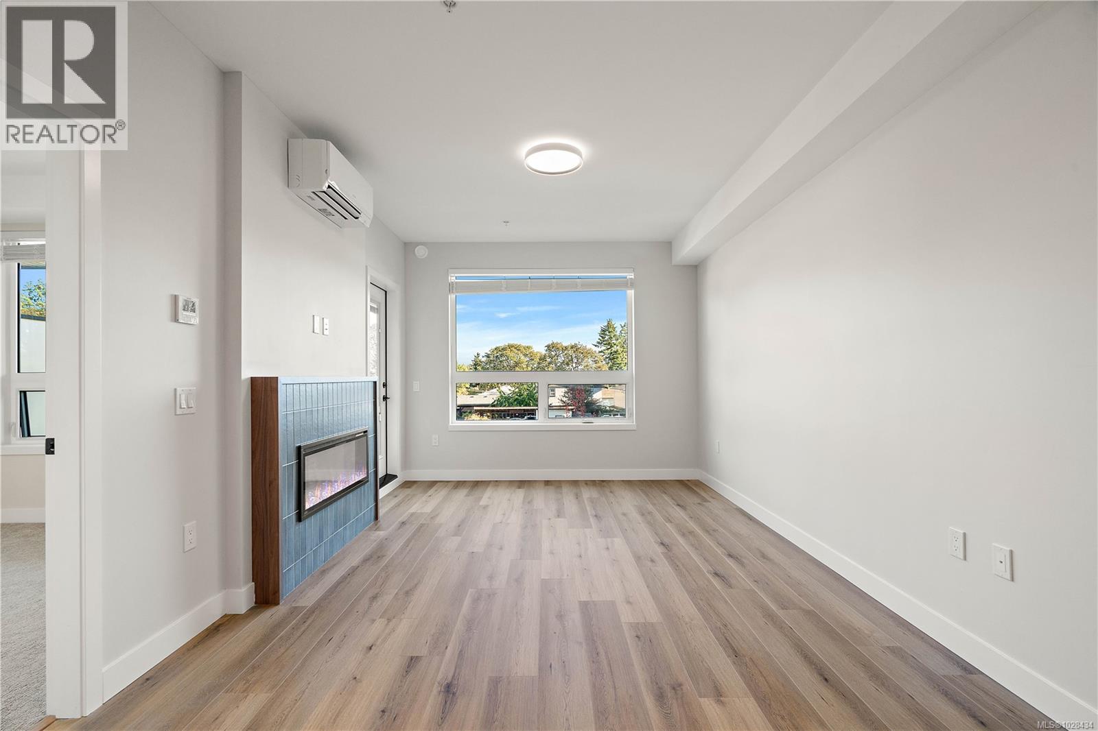 306 2881 Leigh Rd, Langford - Image 1