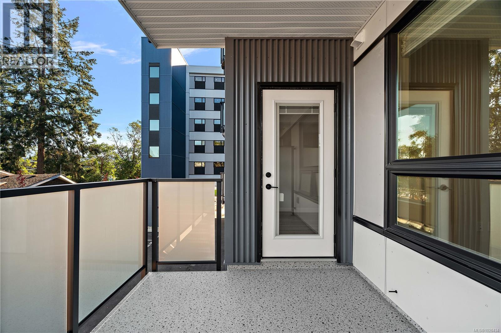 306 2881 Leigh Rd, Langford - Image 1