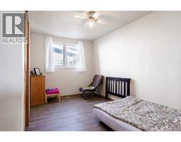 5203 56 Avenue, Taber, AB T1G1L6 Photo 11