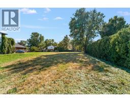 13231-33 Riverside Drive East, Tecumseh, ON N8N2M7 Photo 11