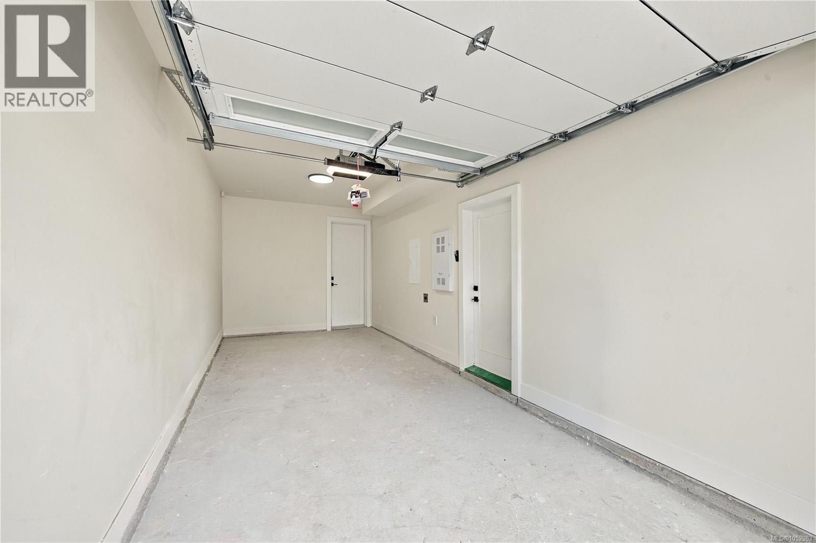  817 BLACKBIRD Place, Langford