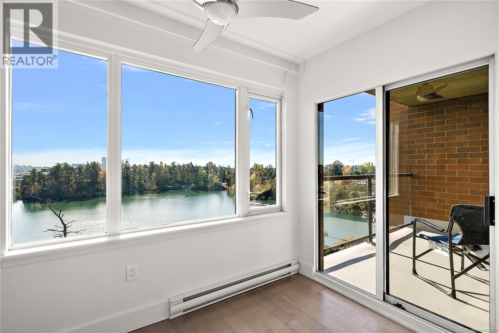 802 105 Gorge Road East, Victoria