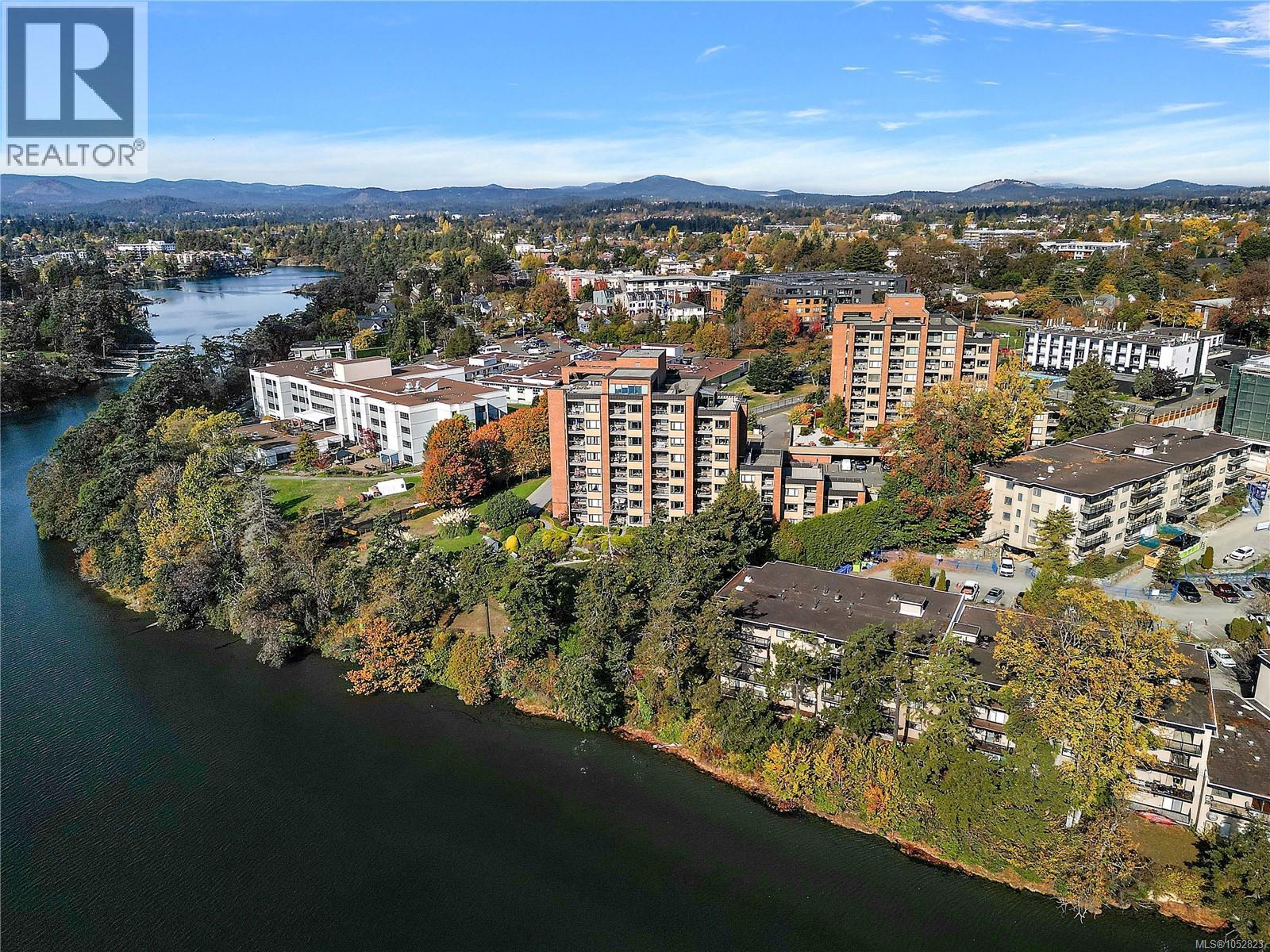 802 105 Gorge Road East, Victoria