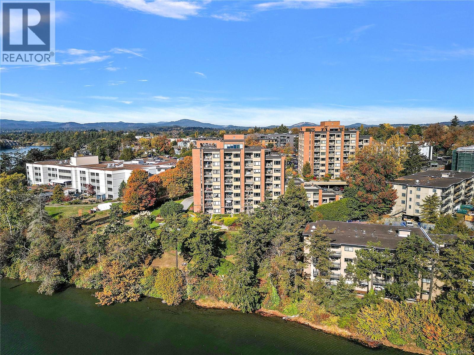 802 105 Gorge Road East, Victoria
