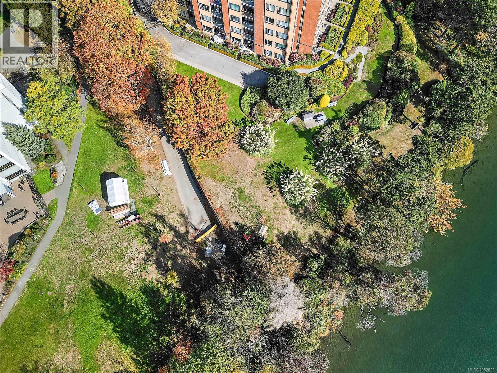 802 105 Gorge Road East, Victoria