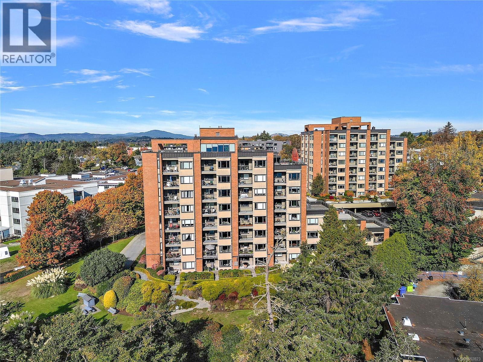802 105 Gorge Road East, Victoria