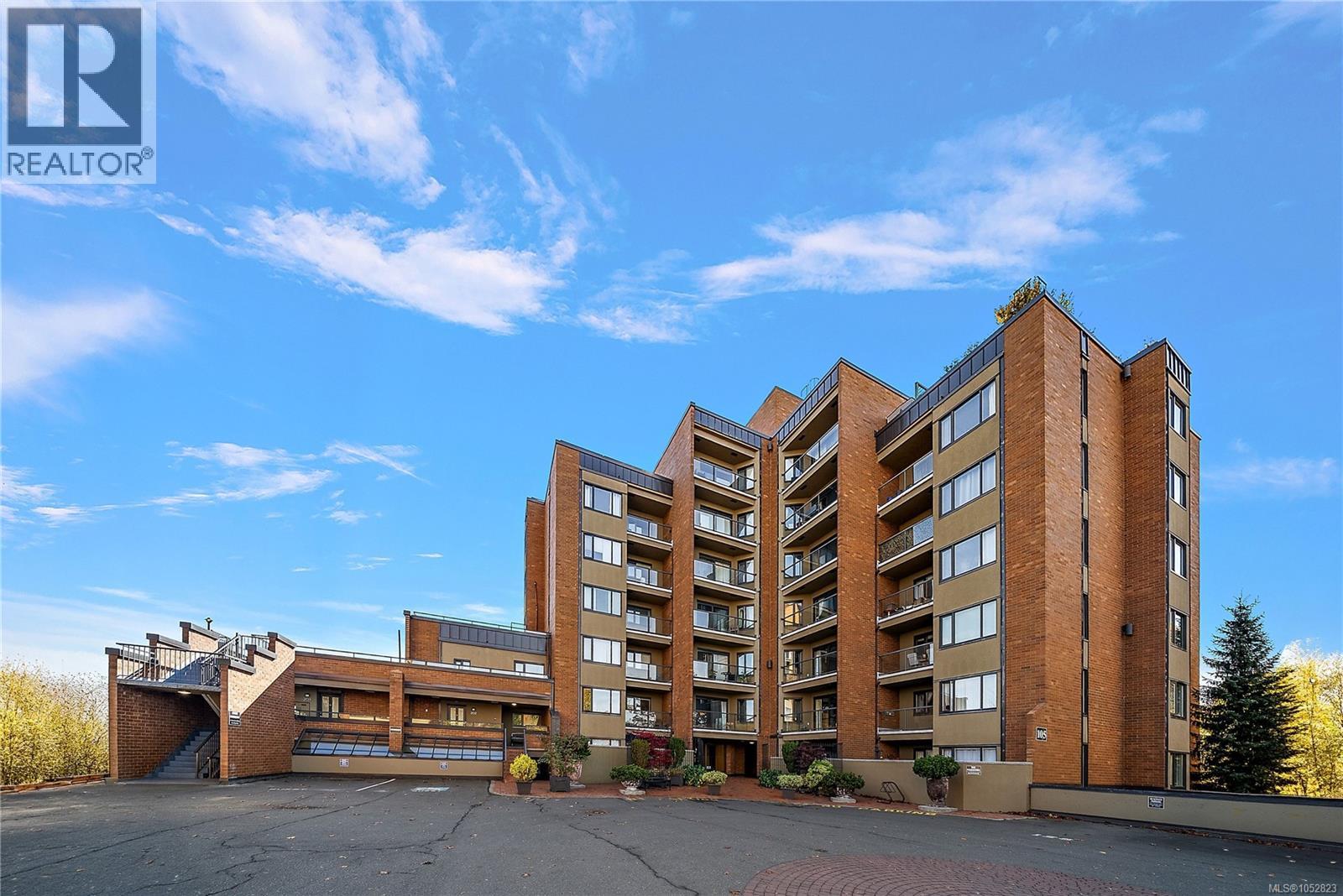 802 105 Gorge Road East, Victoria