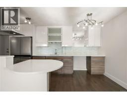 802 105 Gorge Rd E, Victoria, BC V9A6Z3 Photo 17
