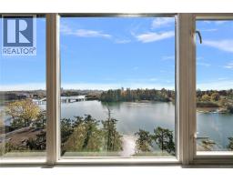 802 105 Gorge Rd E, Victoria, BC V9A6Z3 Photo 23