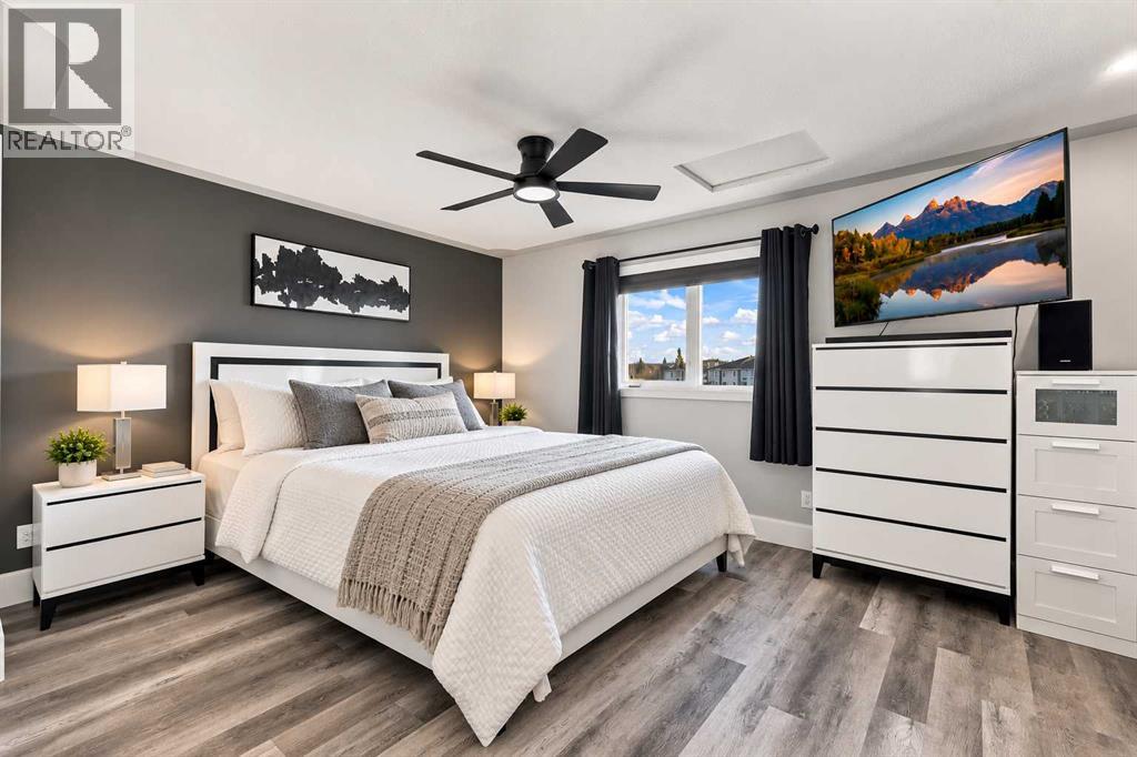Listing photo – 72 Darling Crescent, Red Deer
