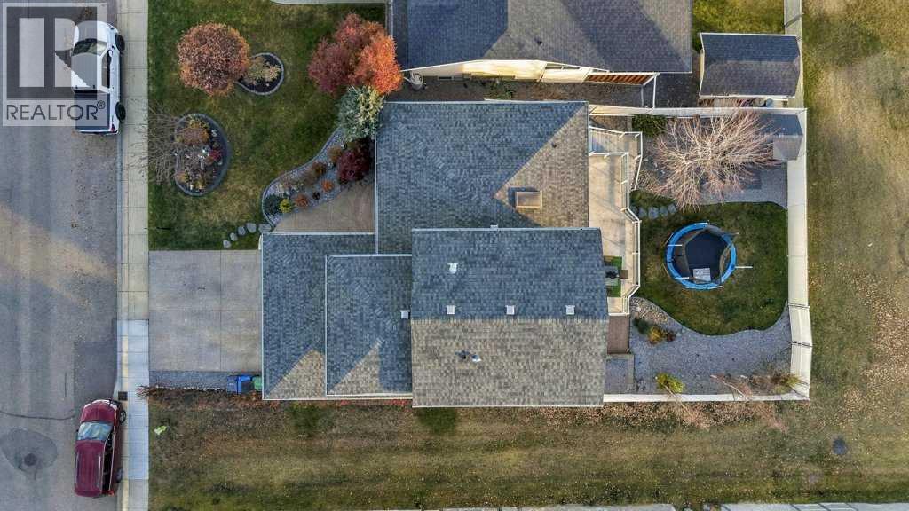Listing photo – 72 Darling Crescent, Red Deer