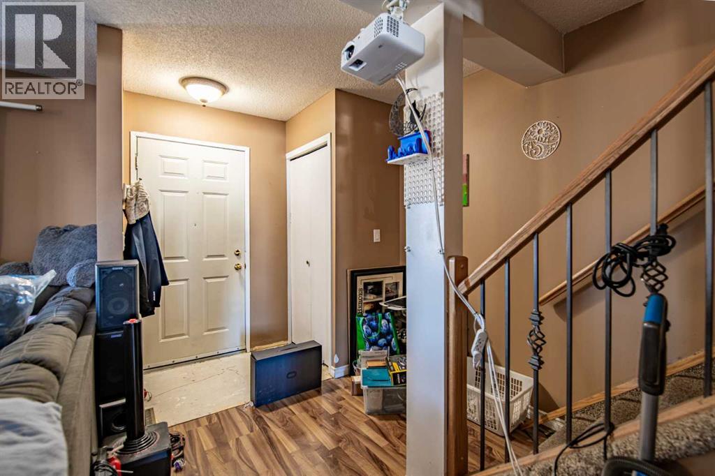 Listing photo – 6 Ellenwood Drive, Red Deer