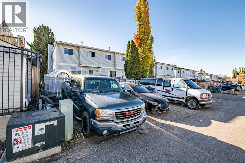 Listing photo – 6 Ellenwood Drive, Red Deer