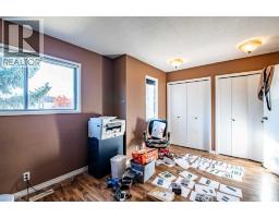 Den - 6 Ellenwood Drive, Red Deer, AB T4R2E3 Photo 10