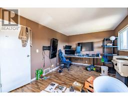 Family room - 6 Ellenwood Drive, Red Deer, AB T4R2E3 Photo 11