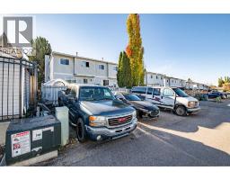 Bedroom - 6 Ellenwood Drive, Red Deer, AB T4R2E3 Photo 8
