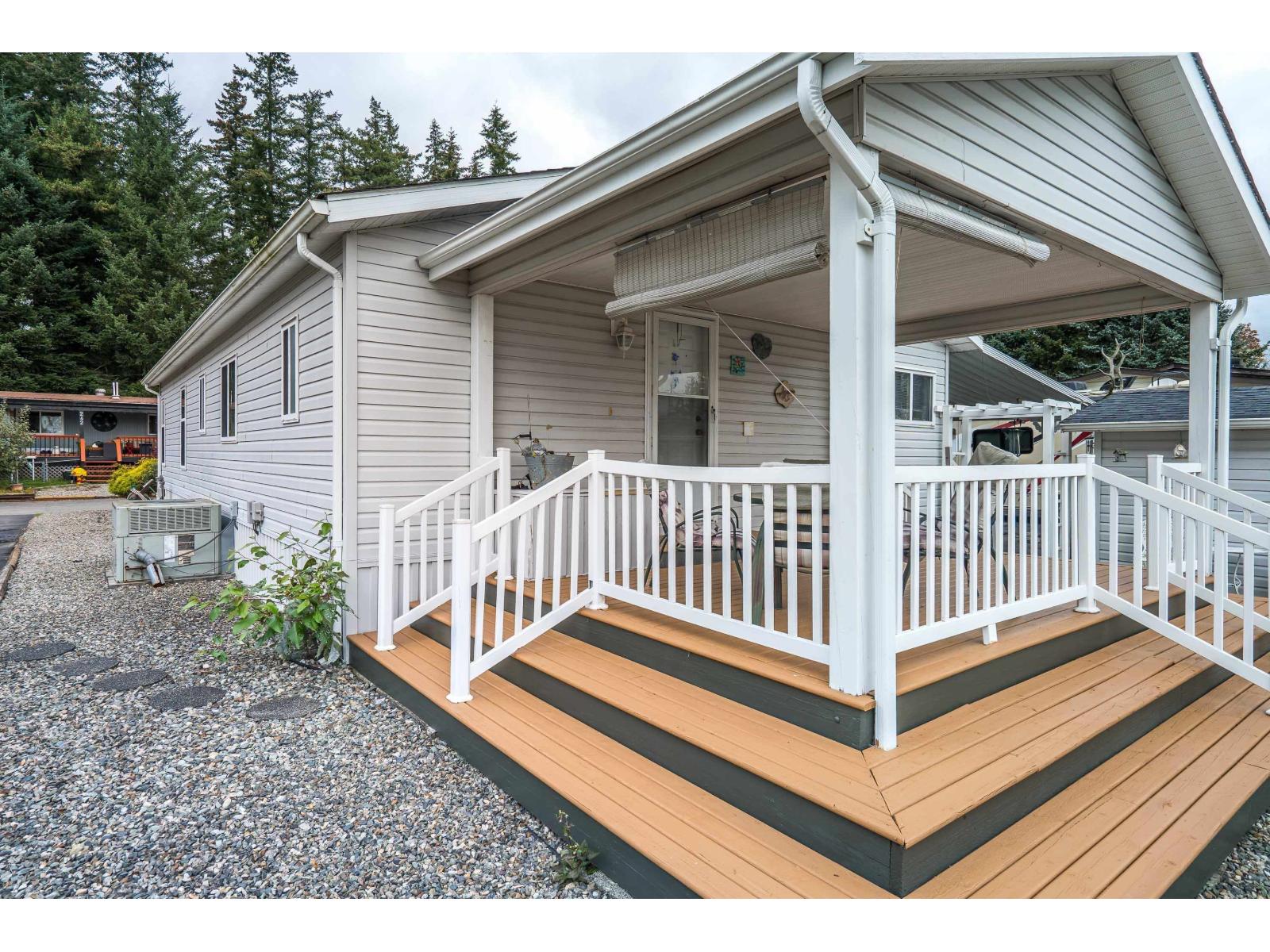Photo of 239 27111 0 AVENUE 27