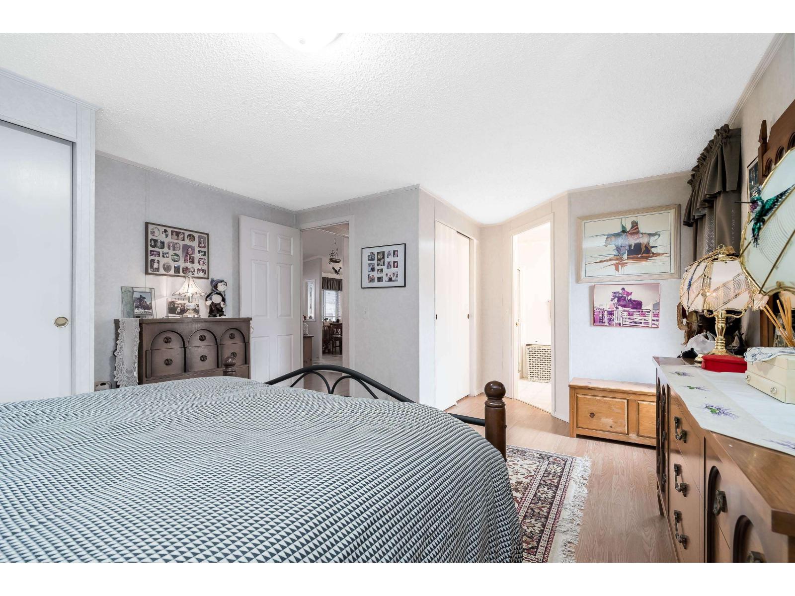 Photo of 239 27111 0 AVENUE 15