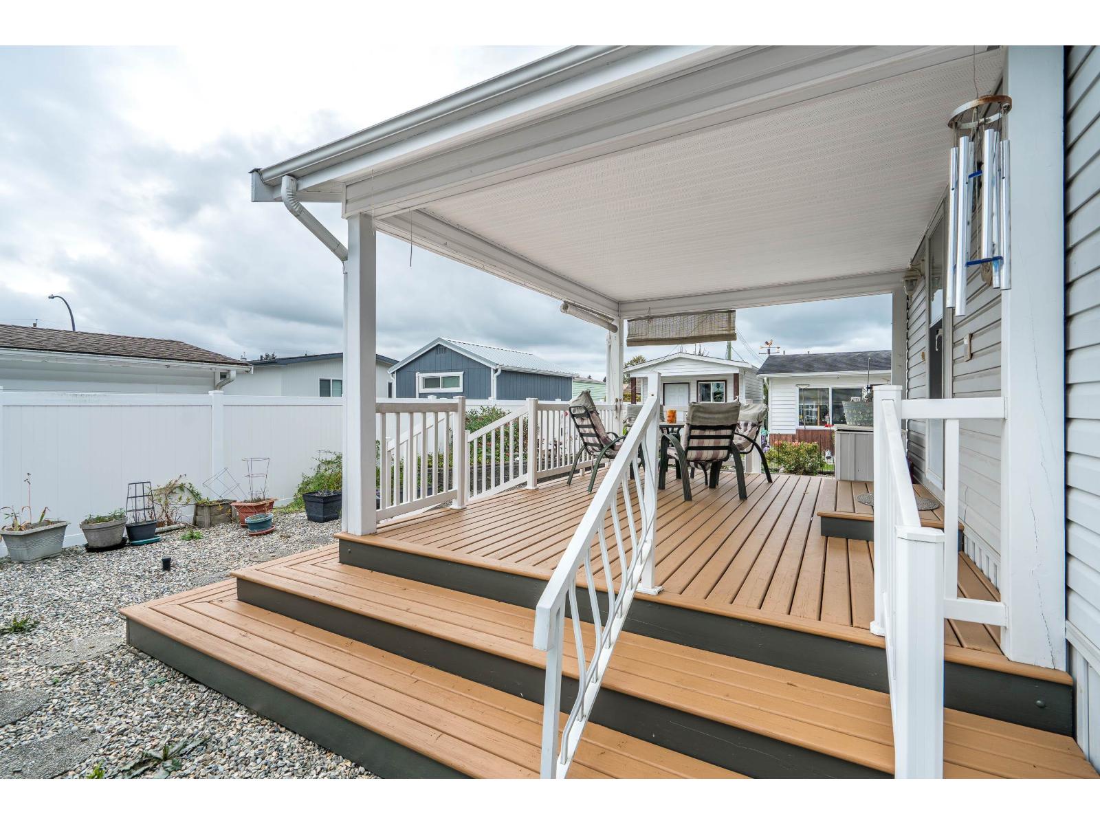 Photo of 239 27111 0 AVENUE 24