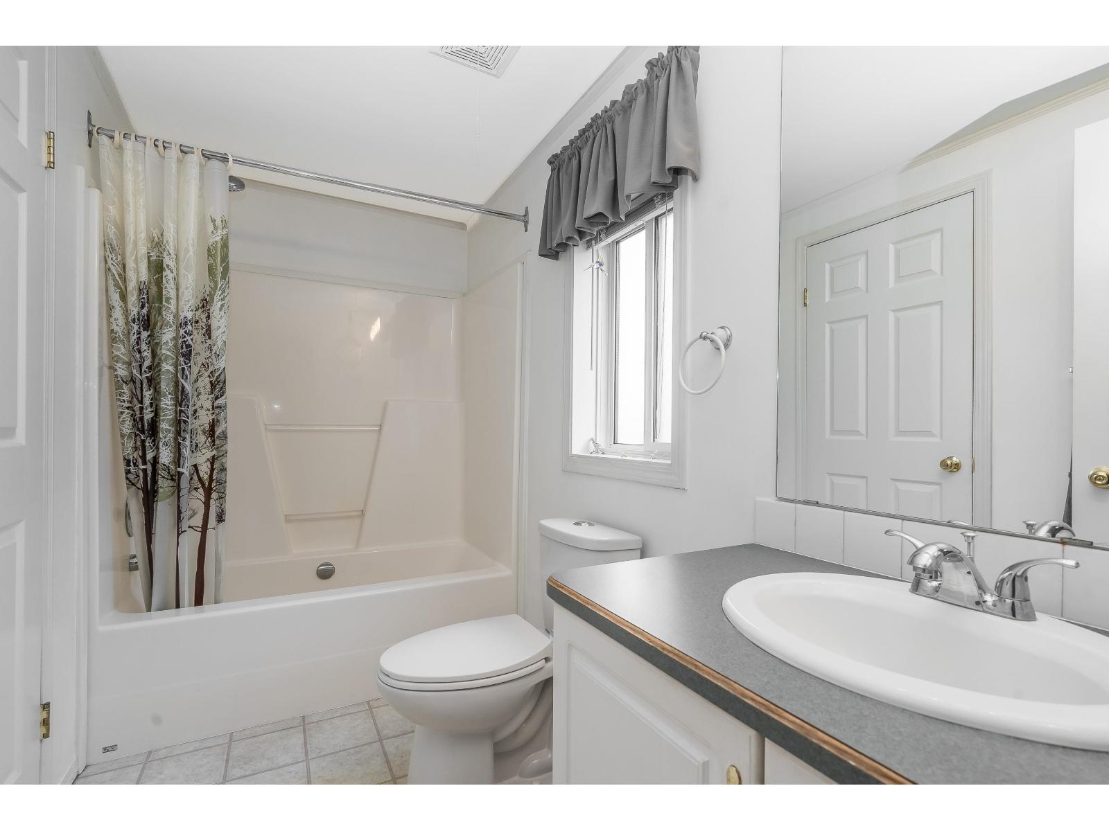 Photo of 239 27111 0 AVENUE 21