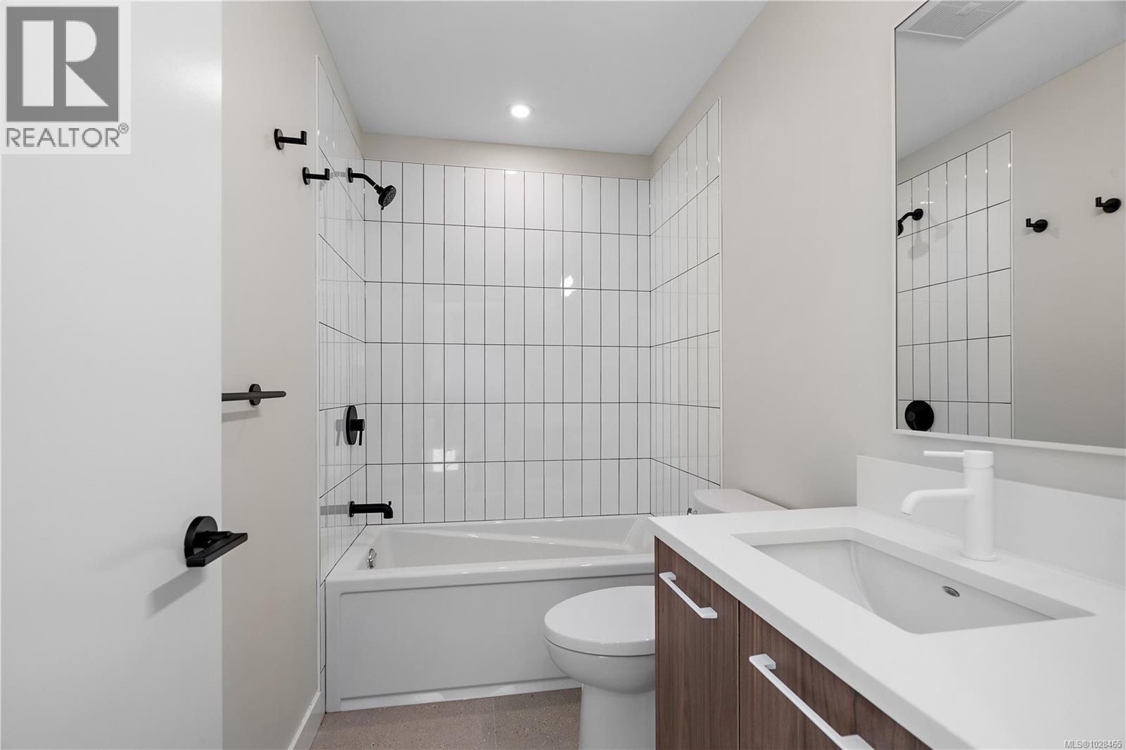 409 2881 Leigh Rd, Langford - Image 1