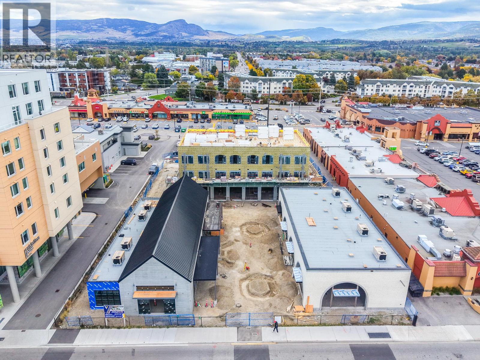 3131 Lakeshore Road Unit# 201/202, Kelowna - Image 1