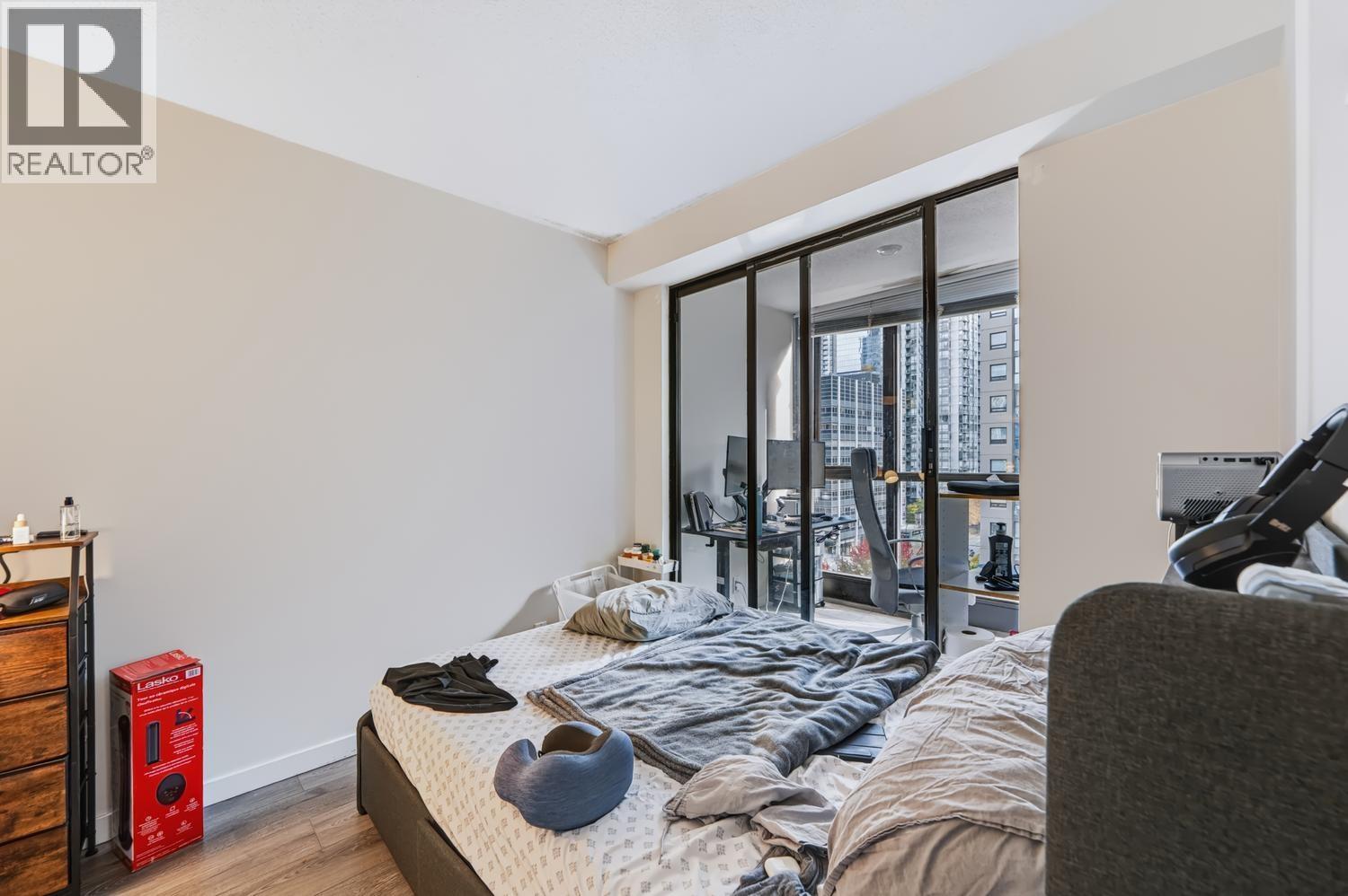 806 1367 ALBERNI STREET, Vancouver - Image 1