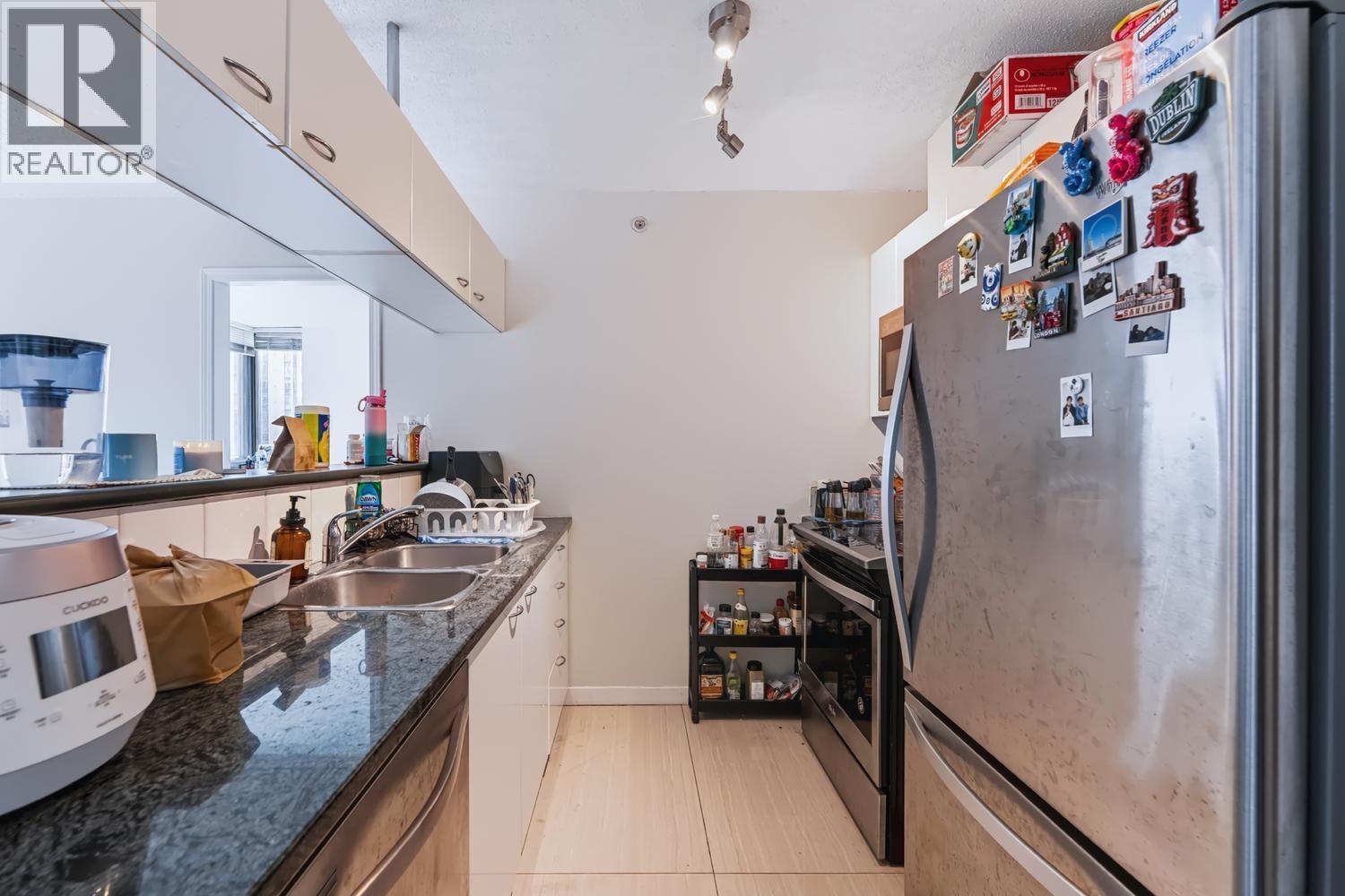 806 1367 ALBERNI STREET, Vancouver - Image 1