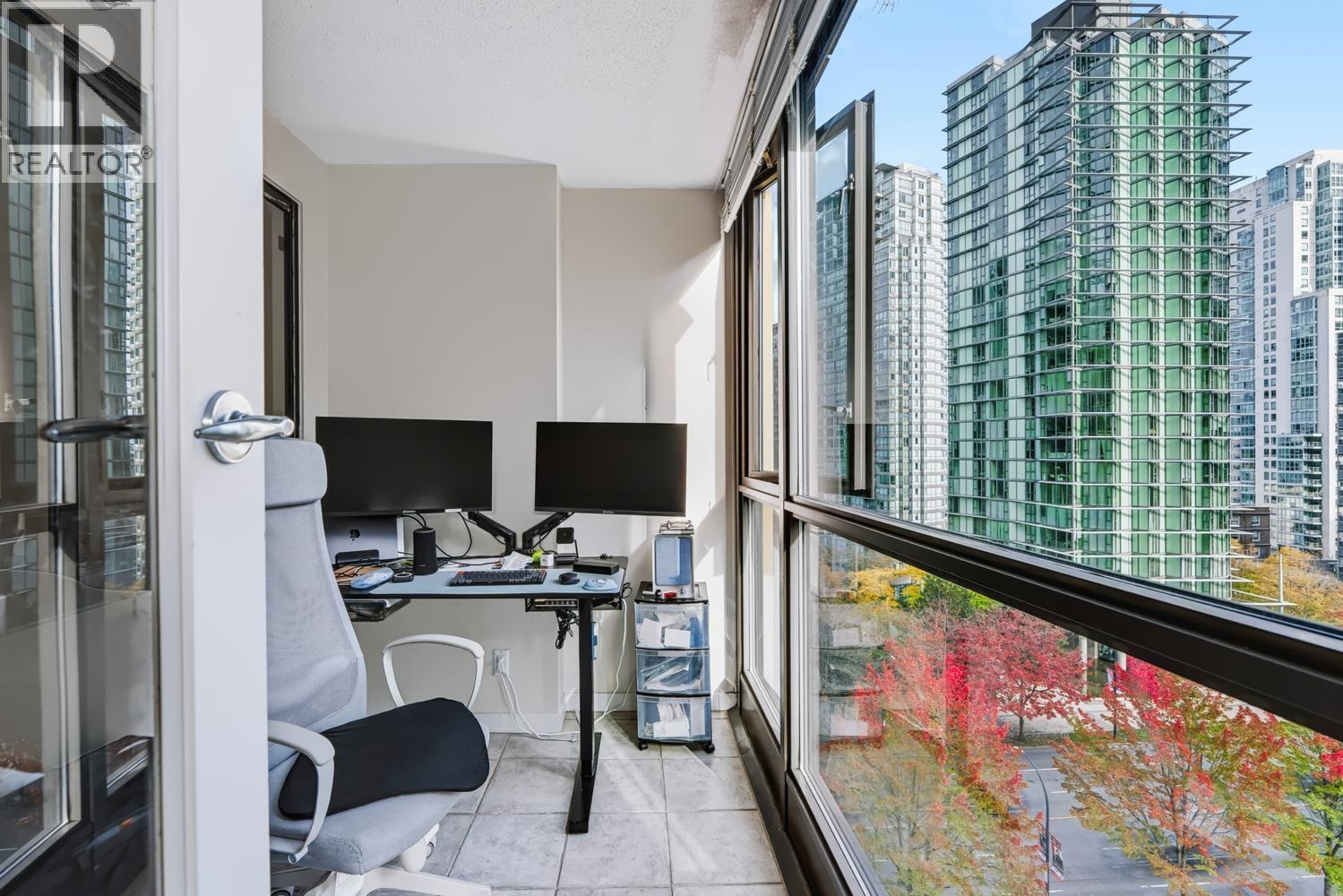 806 1367 ALBERNI STREET, Vancouver - Image 1