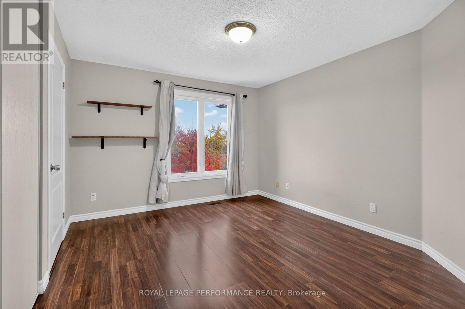 1602 Locksley Lane