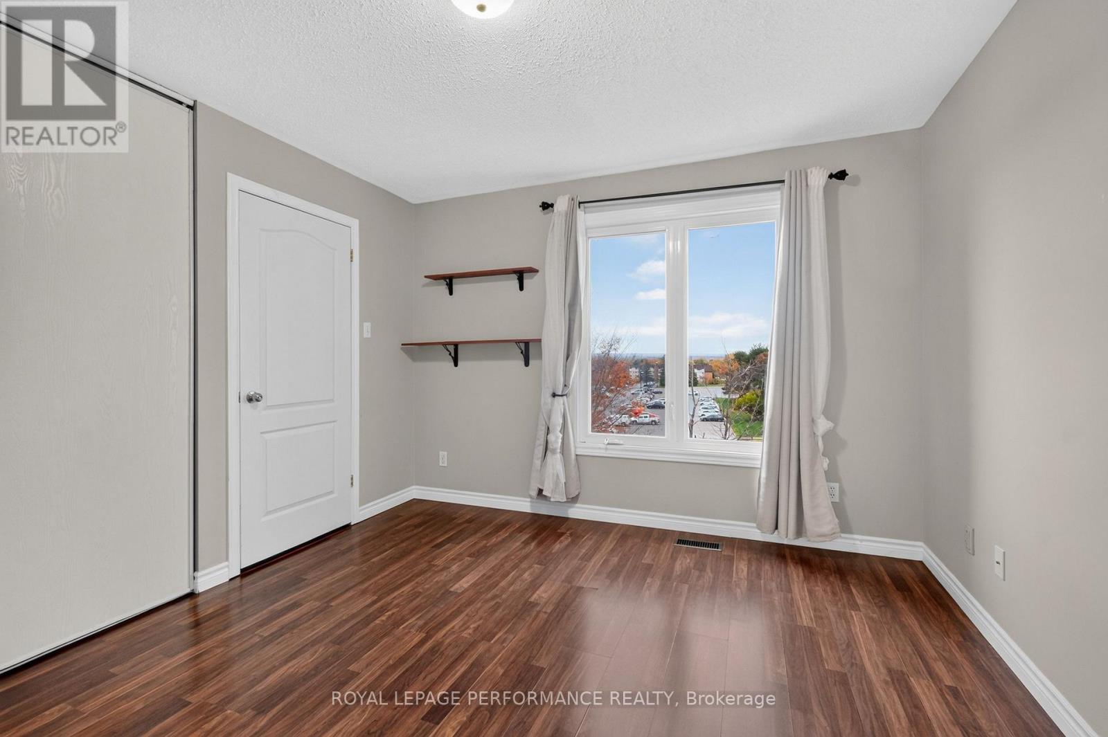 1602 Locksley Lane