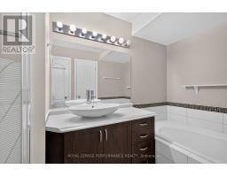 1602 Locksley Lane, Ottawa, ON K1J1B6 Photo 42
