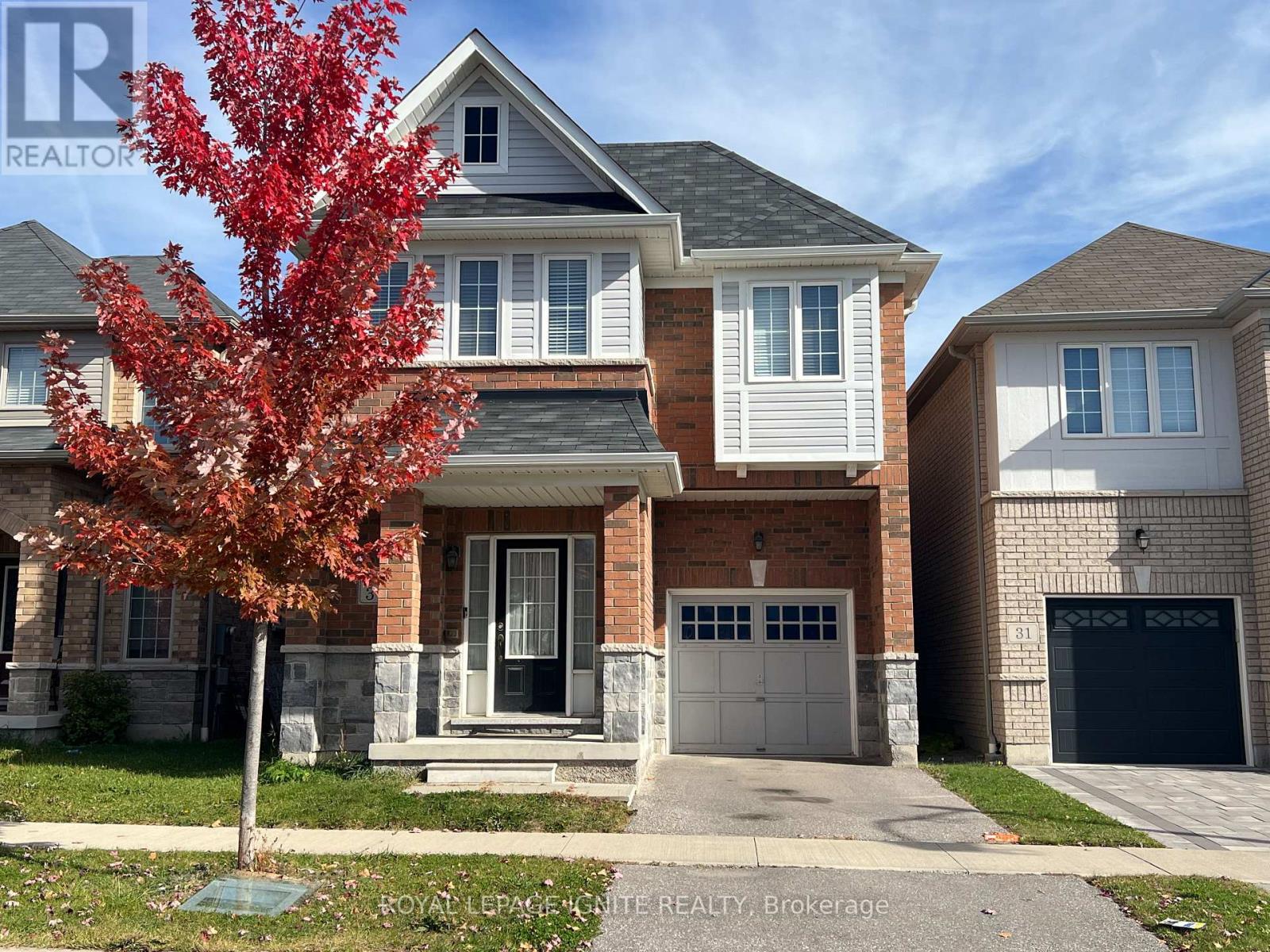 33 Ainsbury Avenue, Ajax, ON photo 3