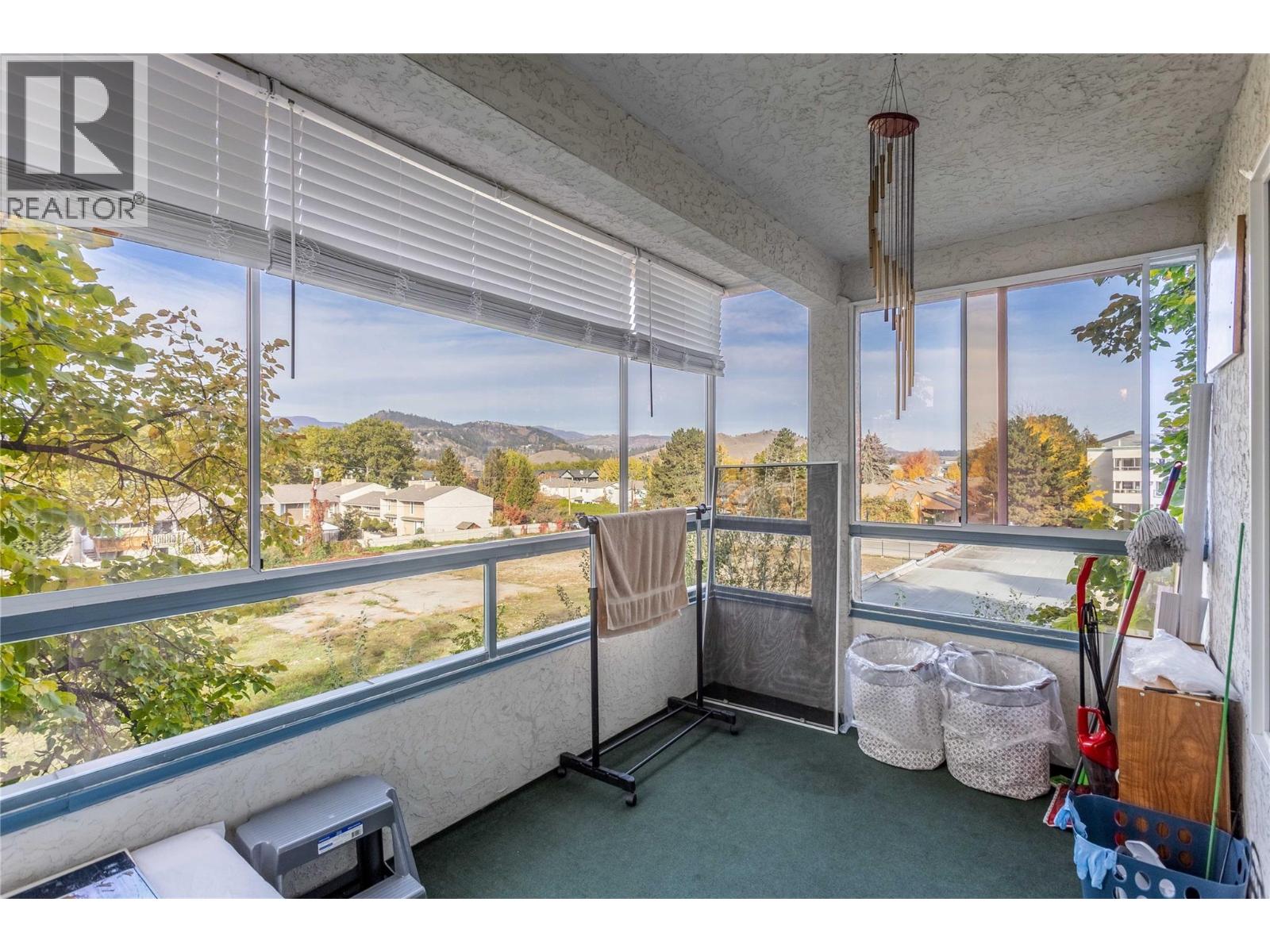 202 180 Hollywood Road North, Kelowna