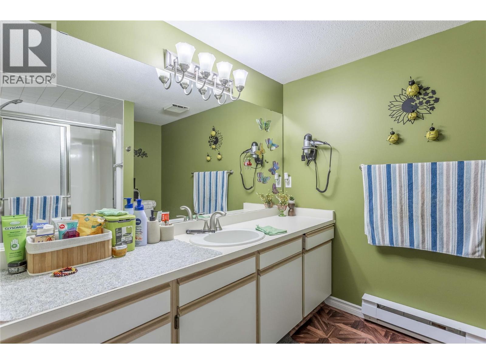 202 180 Hollywood Road North, Kelowna