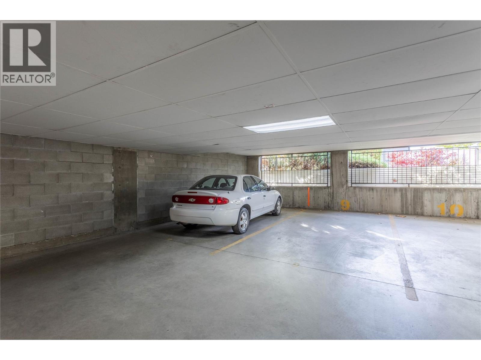 202 180 Hollywood Road North, Kelowna