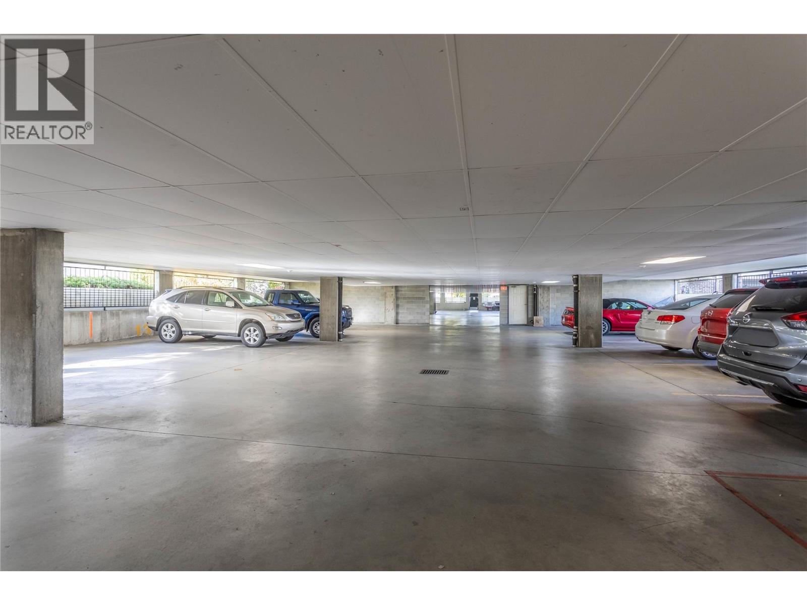 202 180 Hollywood Road North, Kelowna