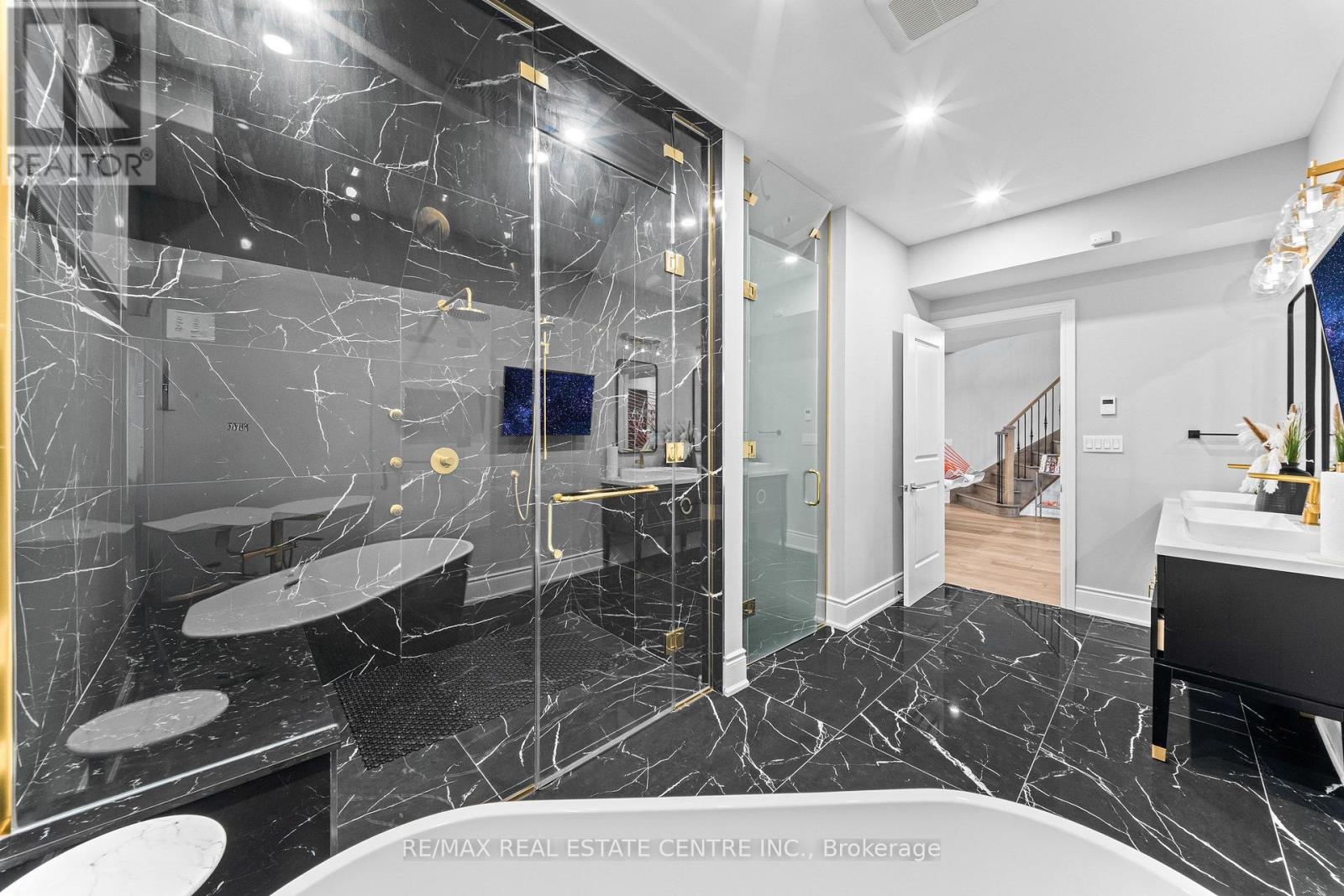 10 Rolling Green Court, Vaughan, ON photo 47