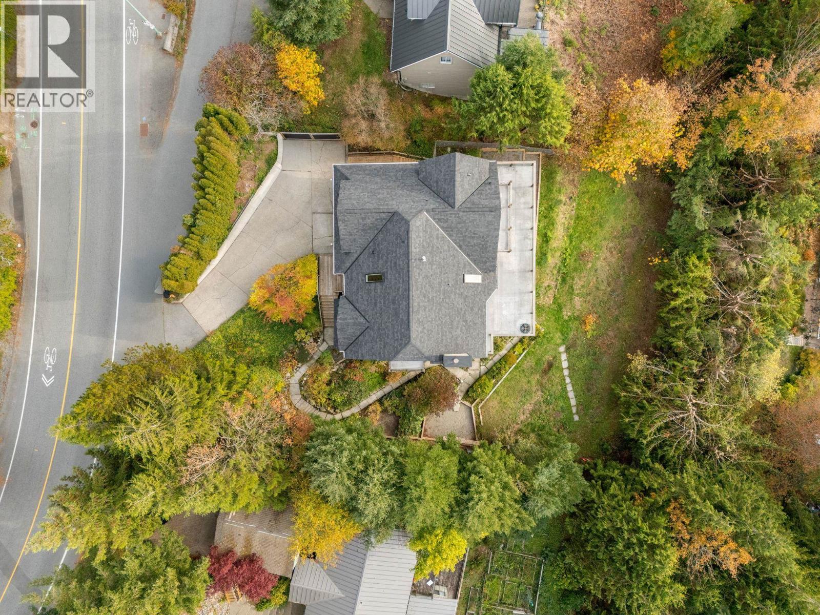 40222 SKYLINE DRIVE, Squamish - Image 1