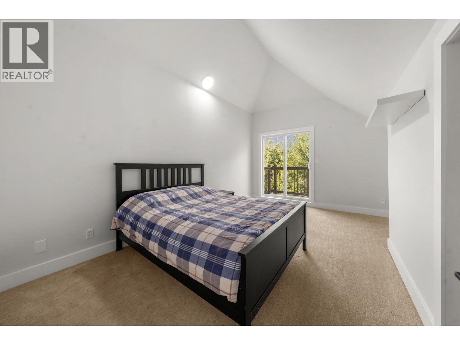 40222 SKYLINE DRIVE, Squamish - Image 1