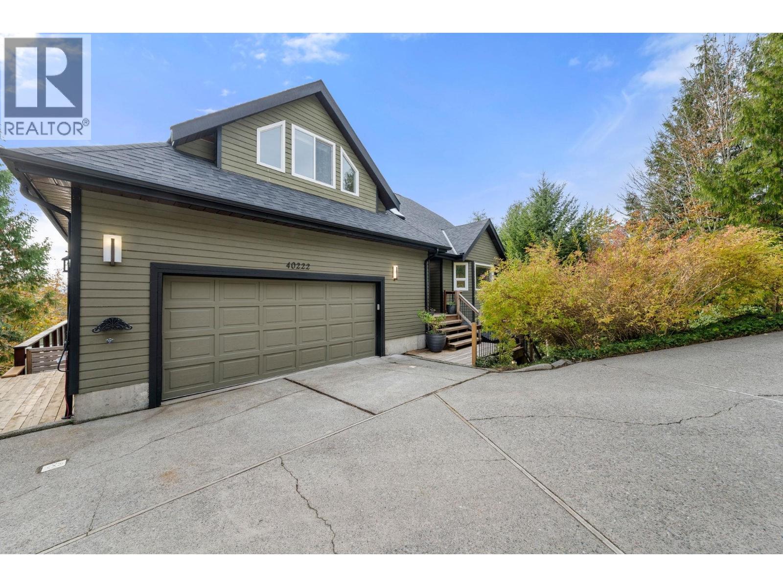 40222 SKYLINE DRIVE, Squamish - Image 1