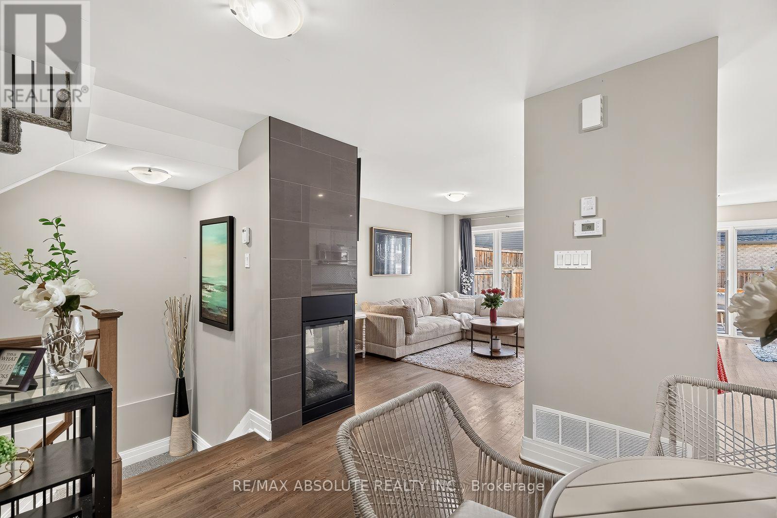 3 Bed, 4 Bath Townhouse for Rent in Ottawa – 159 WOODHURST CRESCENT, Ottawa – MLS# X14007148 - Image 8